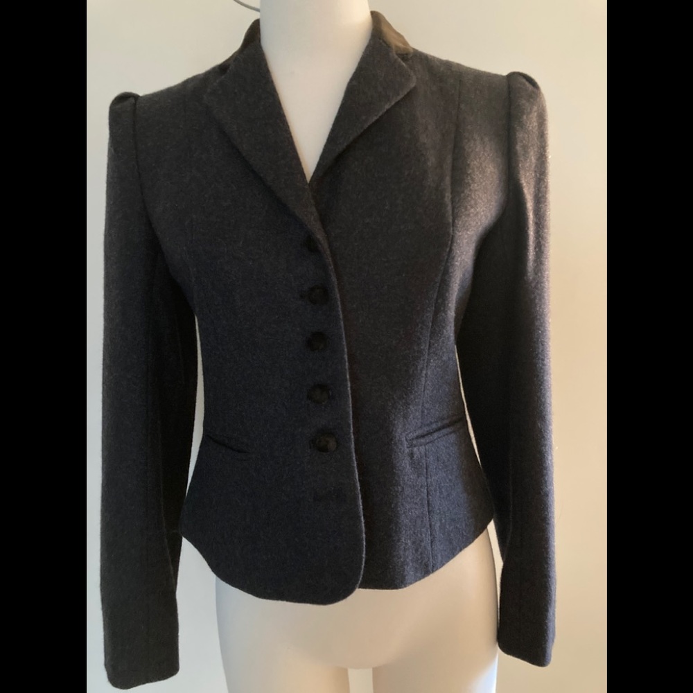 J.Gallery Wool Fitted Jacket/ Velvet Collar.
